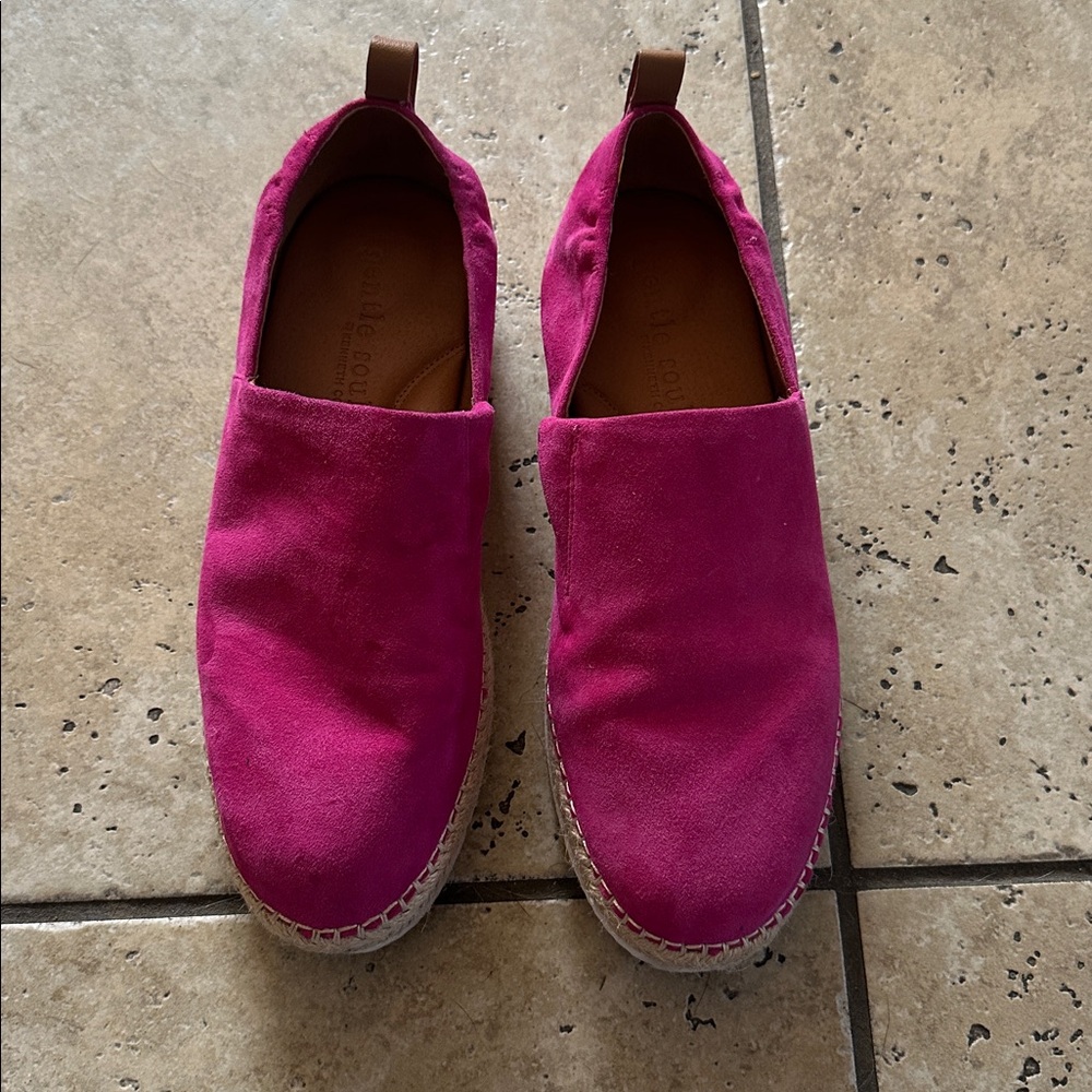 Kenneth Cole Pink Suede Slip-On Espadrilles W9